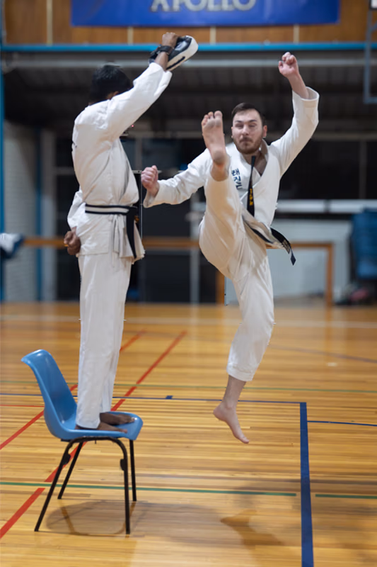 ALBANY CREEK sean hyde high kicking pad